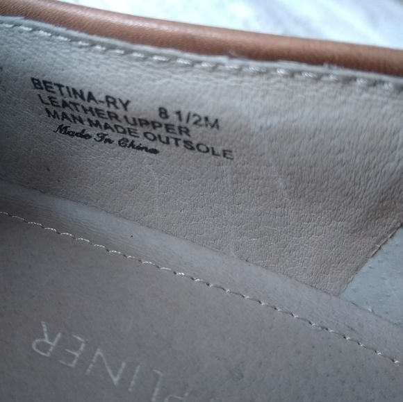 NEW Donald J. Pliner Betina Slip-on Loafers Gold 8.5 - Picture 13 of 14